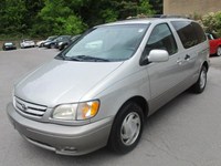 2002 Toyota Sienna AL 130636B